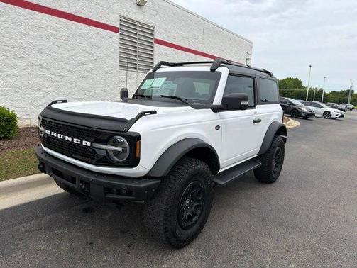 OXFORD WHITE 2023 Ford Bronco Wildtrak