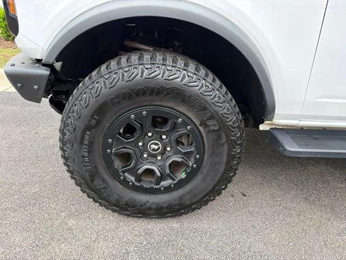 OXFORD WHITE 2023 Ford Bronco Wildtrak