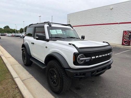 OXFORD WHITE 2023 Ford Bronco Wildtrak
