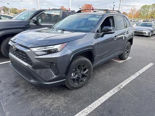 2022 Toyota RAV4 XLE