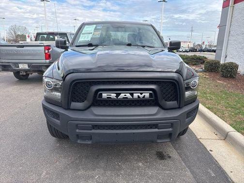 2024 RAM 1500 Classic Warlock Crew Cab 4x2 5'7' Box