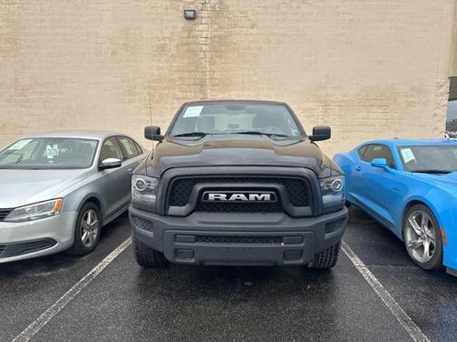 2024 RAM 1500 Classic Warlock Crew Cab 4x2 5'7' Box