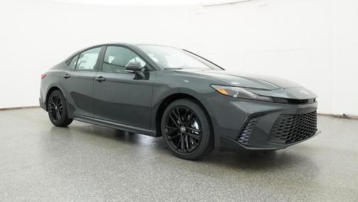 Underground 2026 Toyota Camry SE