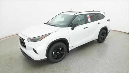 2025 Toyota Highlander Hybrid XLE