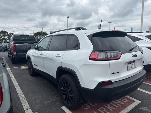 2023 Jeep Cherokee Altitude