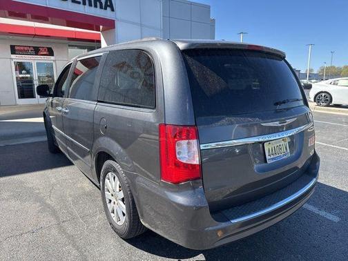 Granite Crystal Metallic Clearcoat 2016 Chrysler Town & Country Touring