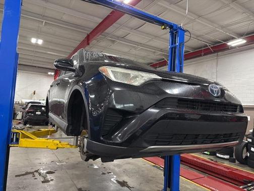 2018 Toyota RAV4 Hybrid XLE