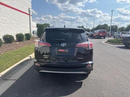 2018 Toyota RAV4 Hybrid XLE