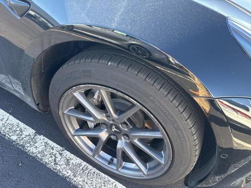 2022 Tesla Model 3 Standard Range