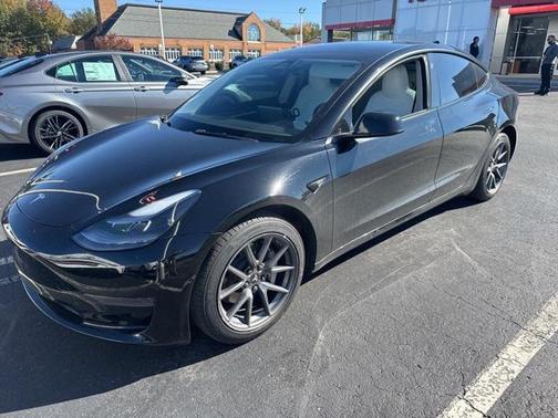 2022 Tesla Model 3 Standard Range