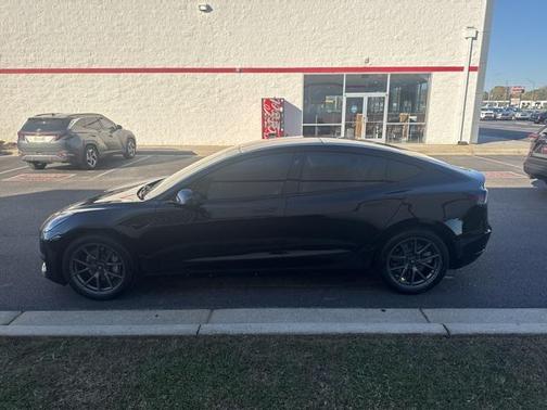 2022 Tesla Model 3 Standard Range