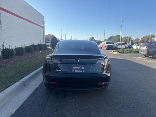 2022 Tesla Model 3 Standard Range