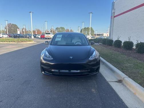 2022 Tesla Model 3 Standard Range