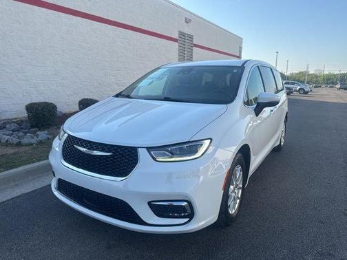 Bright White Clearcoat 2023 Chrysler Pacifica Touring L
