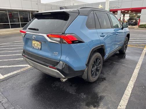 2025 Toyota RAV4 Hybrid SE