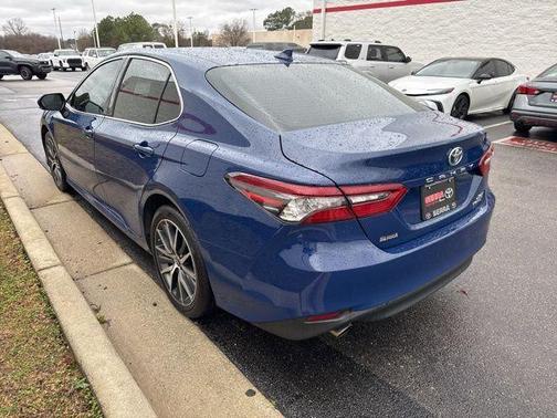 2024 Toyota Camry Hybrid XLE