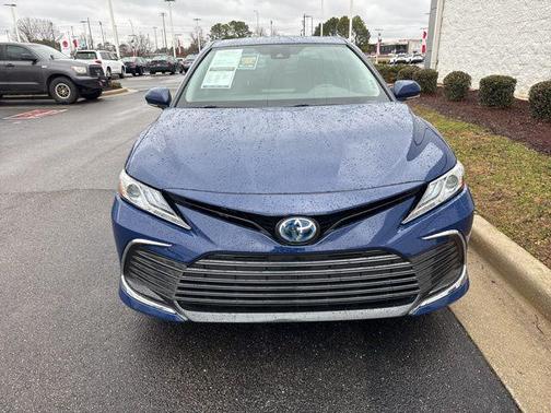 2024 Toyota Camry Hybrid XLE