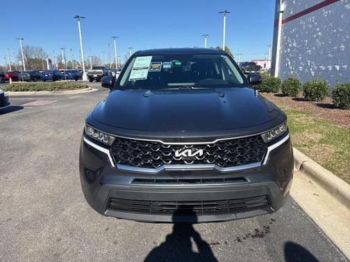 2022 Kia Sorento LX