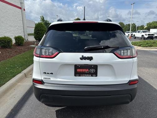 2023 Jeep Cherokee Altitude