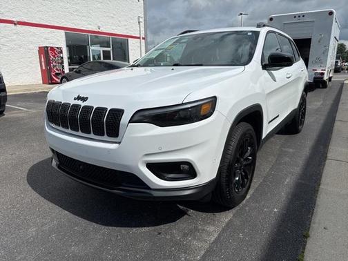 2023 Jeep Cherokee Altitude