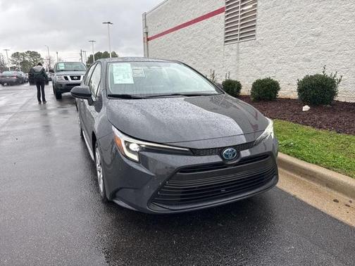 2025 Toyota Corolla Hybrid SE