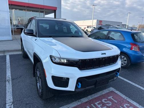 2022 Jeep Grand Cherokee 4xe Trailhawk