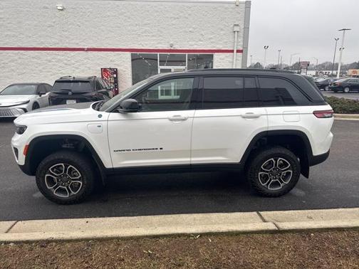 2022 Jeep Grand Cherokee 4xe Trailhawk
