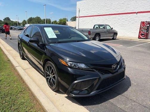 Midnight Black Metallic 2023 Toyota Camry SE