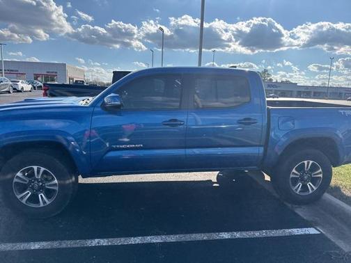 2016 Toyota Tacoma TRD Sport