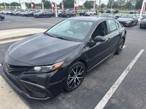 Midnight Black Metallic 2023 Toyota Camry SE