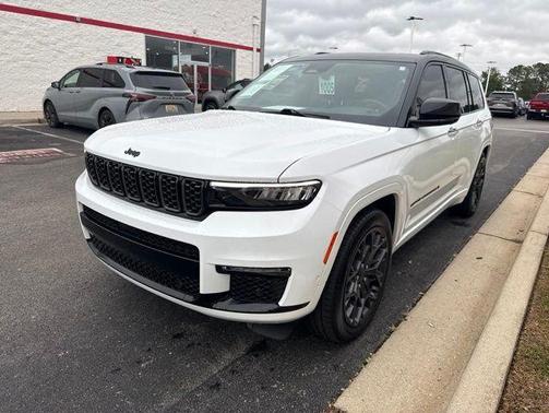Bright White Clearcoat 2024 Jeep Grand Cherokee L Summit Reserve