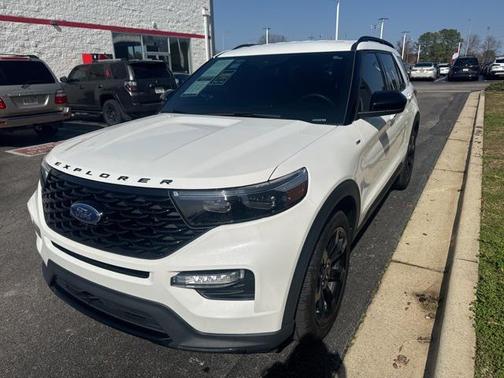 2023 Ford Explorer ST-Line