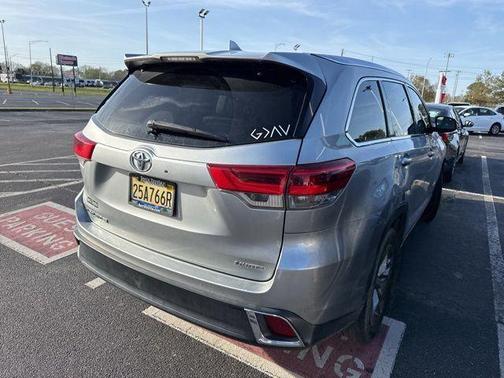 2017 Toyota Highlander Limited Platinum