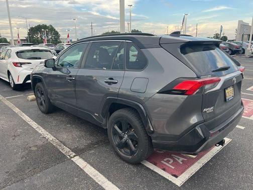 Magnetic Gray Metallic/Midnight Black Metallic 2021 Toyota RAV4 Hybrid SE