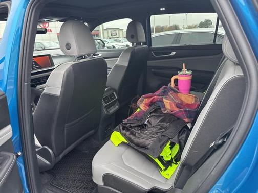 2024 Volkswagen Atlas Cross Sport 2.0T SEL