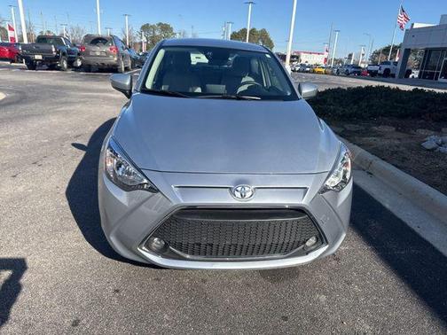 2019 Toyota Yaris Sedan LE