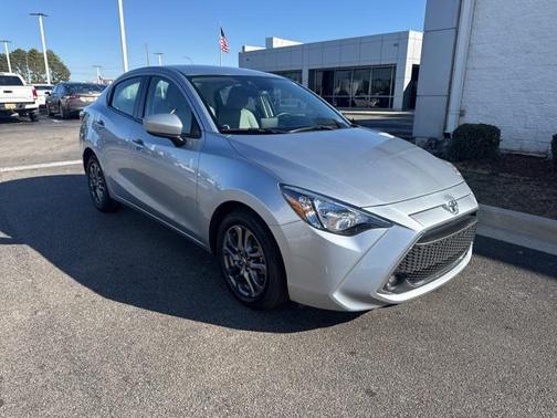 2019 Toyota Yaris Sedan LE