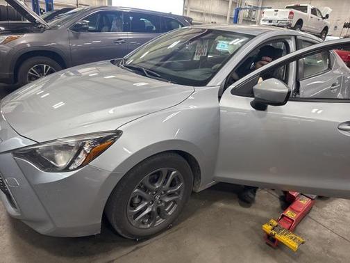2019 Toyota Yaris Sedan LE