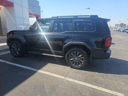 2025 Toyota Land Cruiser Base