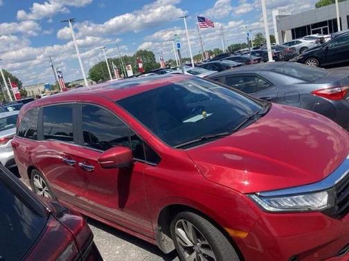 Radiant Red Metallic II 2022 Honda Odyssey Touring