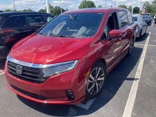 Radiant Red Metallic II 2022 Honda Odyssey Touring