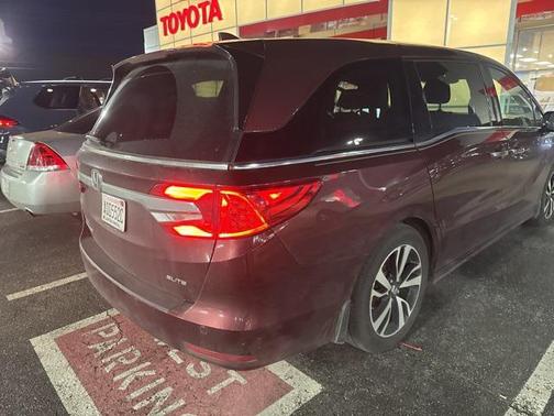 2018 Honda Odyssey Elite