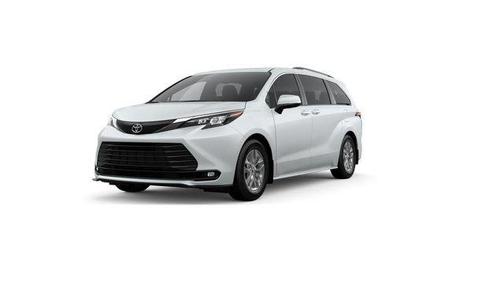 Wind Chill Pearl 2026 Toyota Sienna XLE