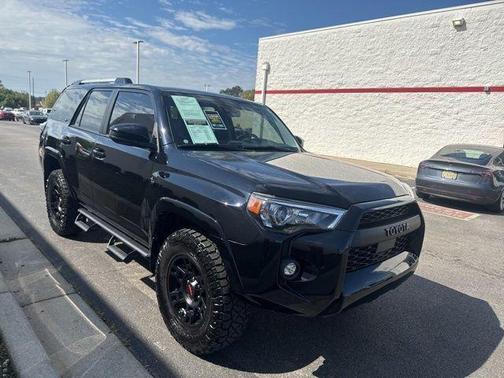 Midnight Black Metallic 2024 Toyota 4Runner SR5