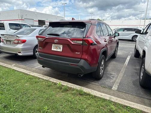 2023 Toyota RAV4 XLE