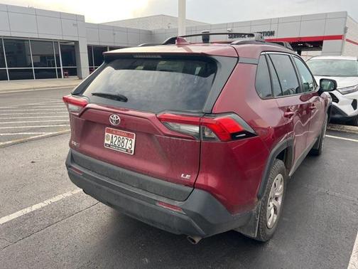 2020 Toyota RAV4 LE