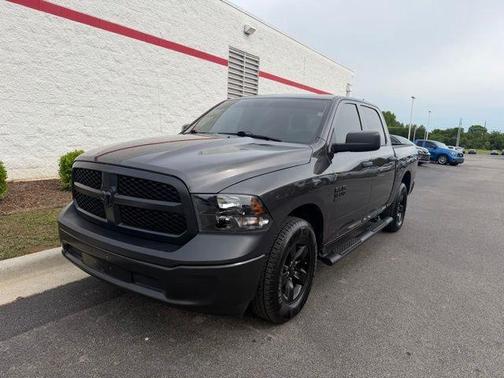 Granite Crystal Metallic Clearcoat 2024 RAM 1500 Tradesman
