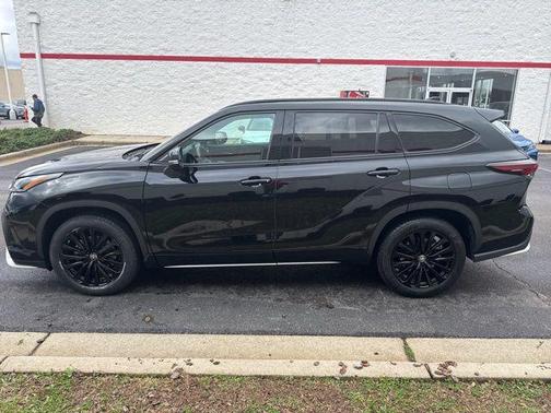 2025 Toyota Highlander XSE