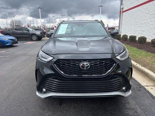 2025 Toyota Highlander XSE