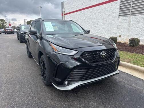 2025 Toyota Highlander XSE